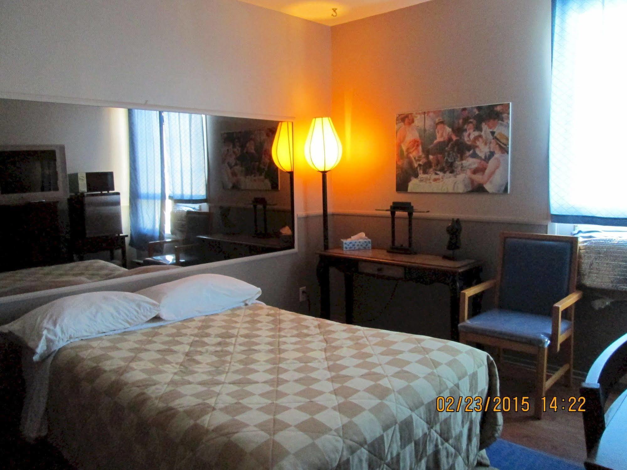 Motel Lustre D'Or L'Ancienne-Lorette Extérieur photo